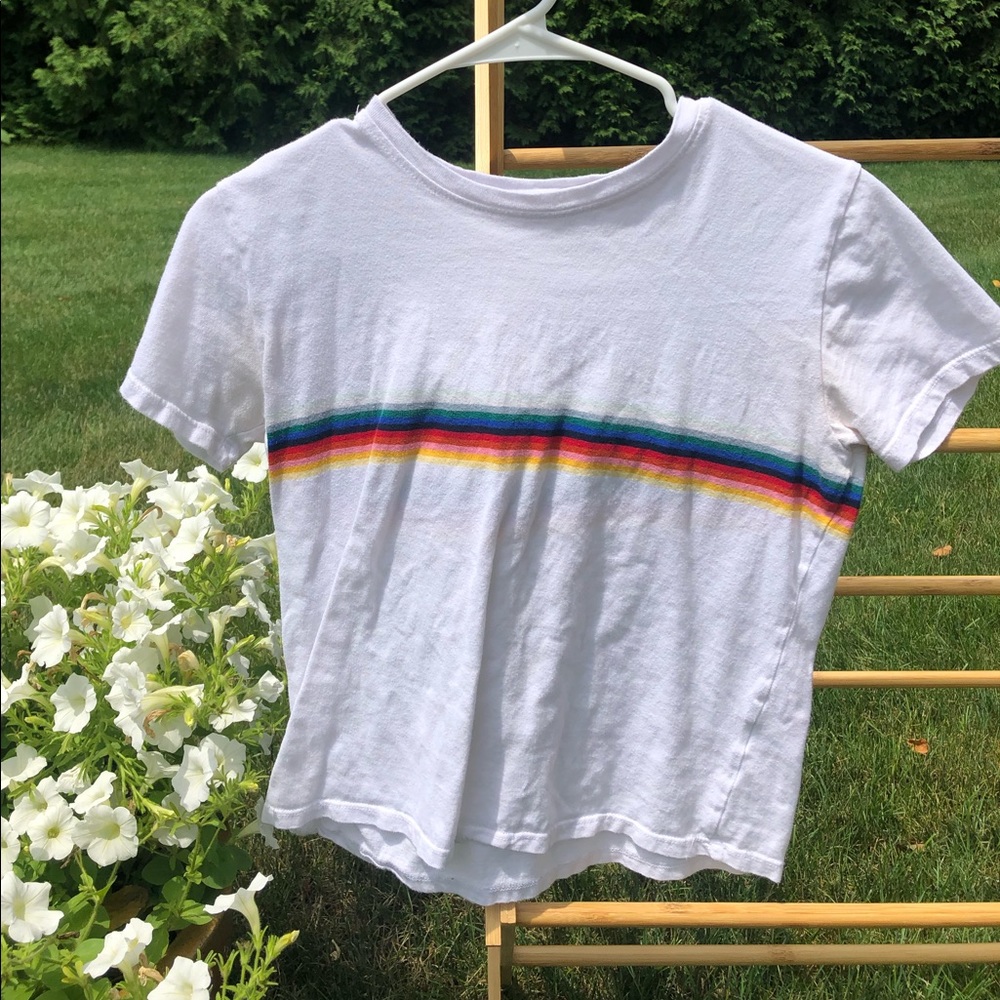 White short sleeve top with rainbow stripe